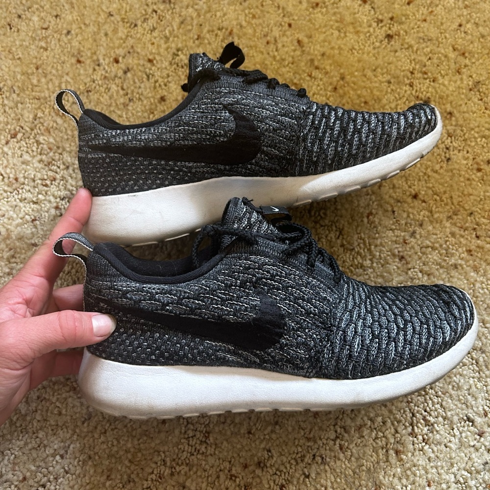 Women's NIKE Roshe
